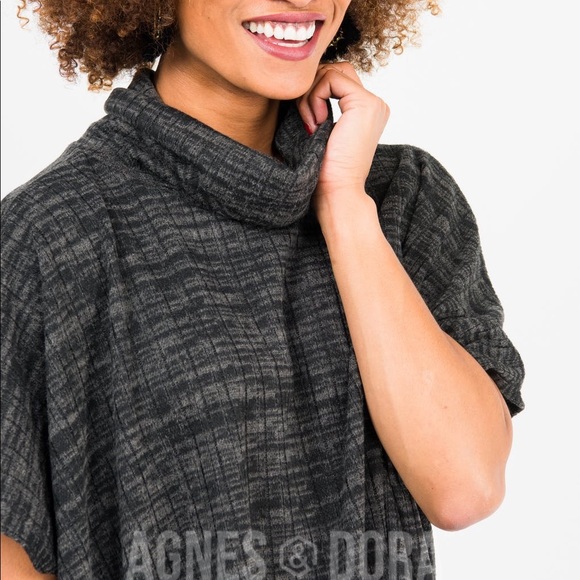 Agnes&Dora Turtle Neck Poncho Heather Black - Picture 4 of 8